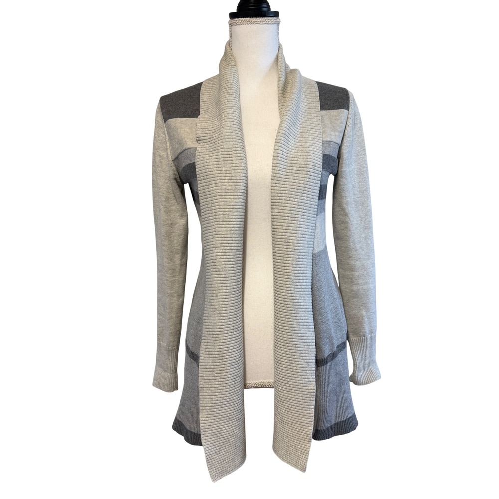 Between Me & You Women's Cardigan Sweater Light Grey‎ Stripe Shawl Collar Medium